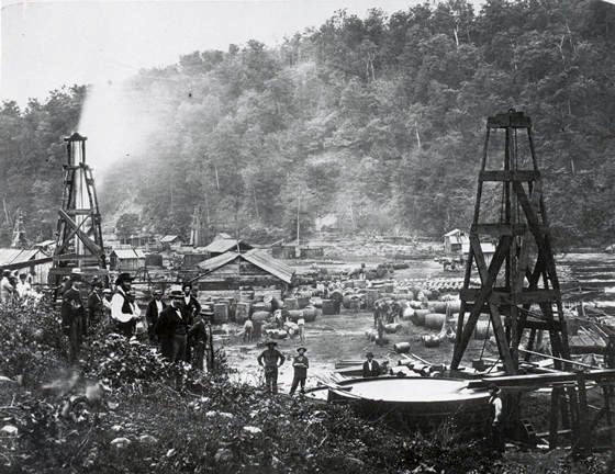 primeira torre de petroleo